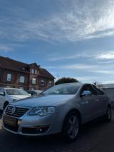Volkswagen Passat BlueMotion 1.9*1Hand*PDC*SHZ*Top Zustand* - Volkswagen Passat: Limousine, 1.9