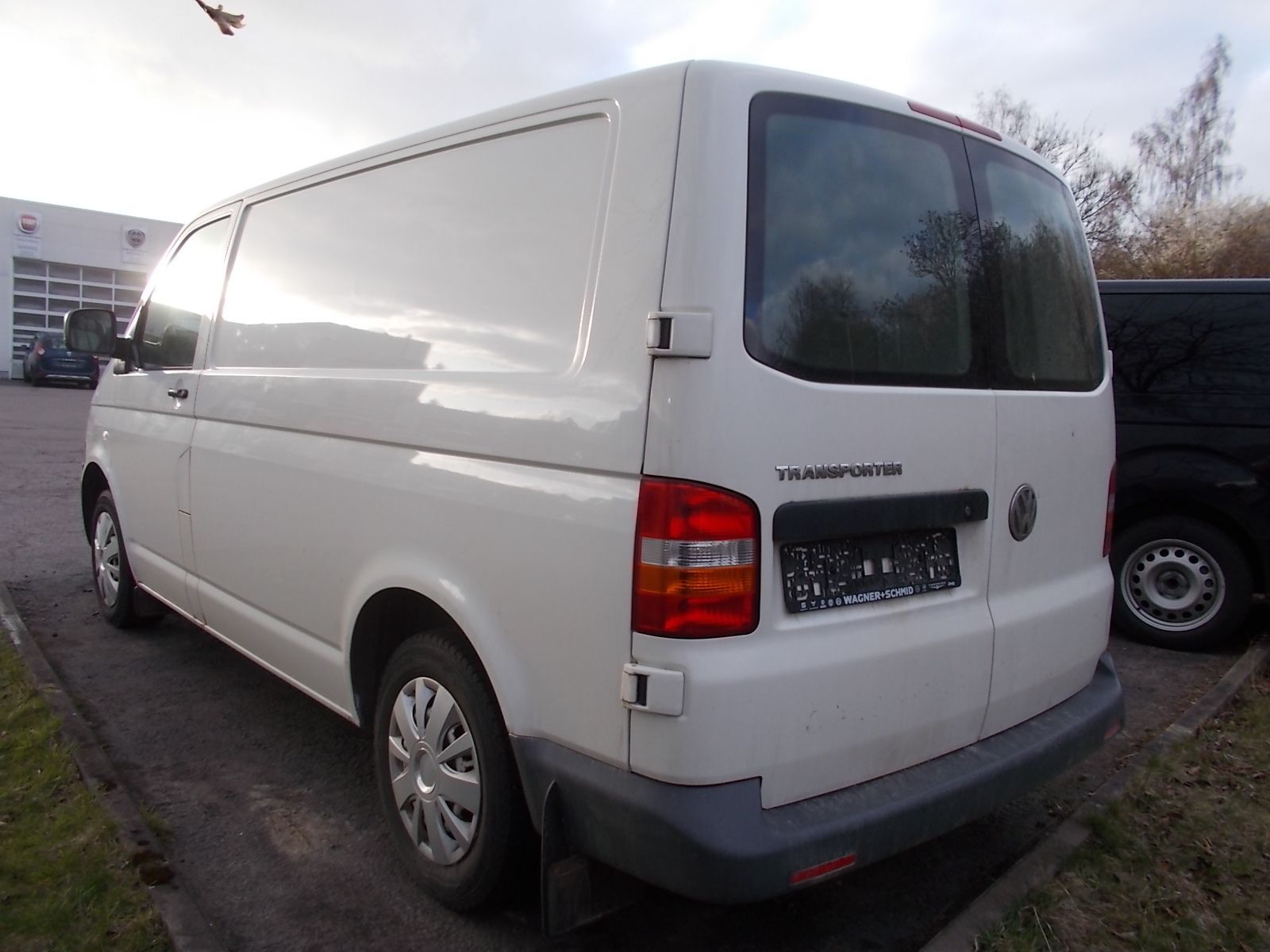 Fahrzeugabbildung Volkswagen Transporter T5 1.9 TDI (84 PS)