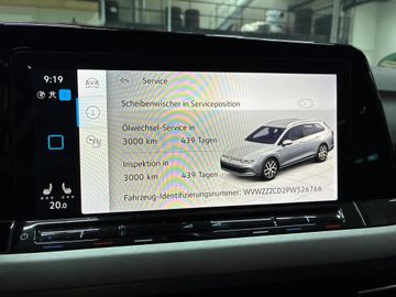 Volkswagen Golf - 10