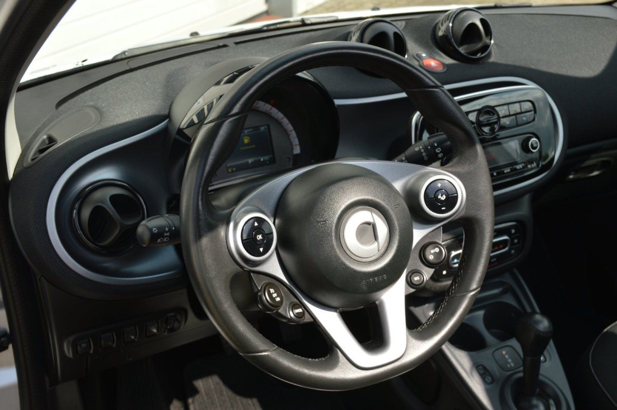 Fahrzeugabbildung Smart forfour  Passion Faltdach Alu Shz Automatik