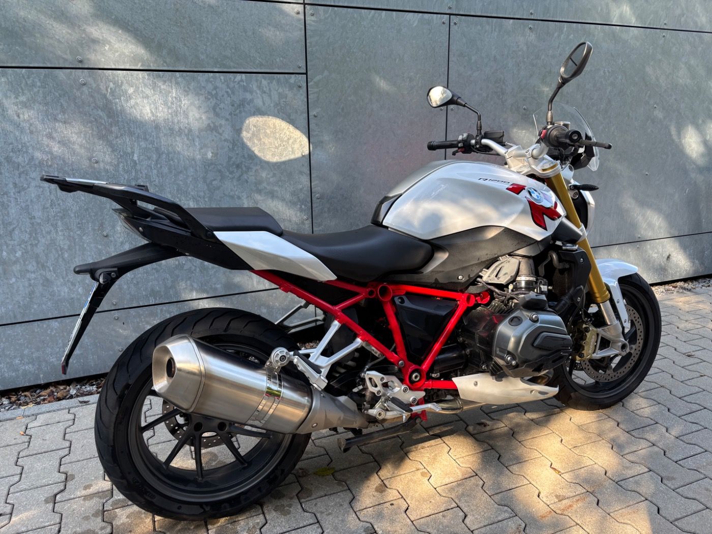 Fahrzeugabbildung BMW R 1200 R Dynamik-Paket