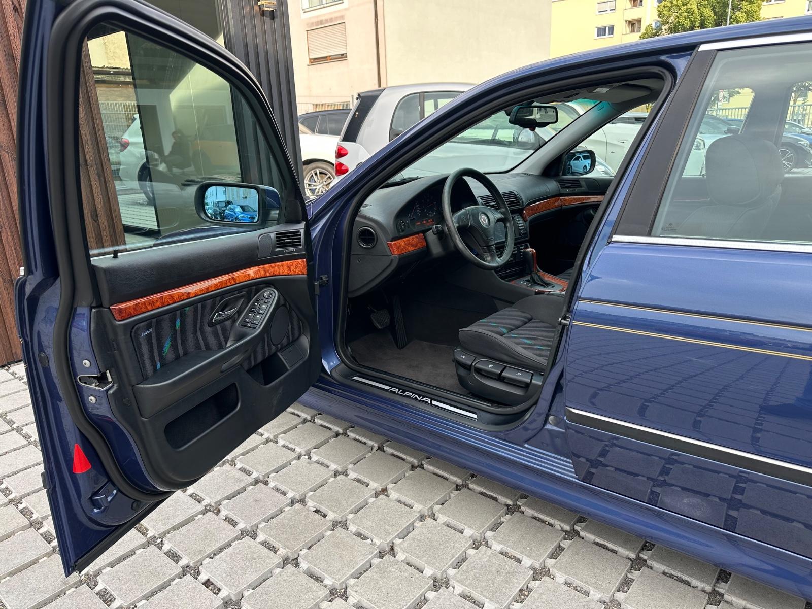 ALPINA B10 V8 4.6