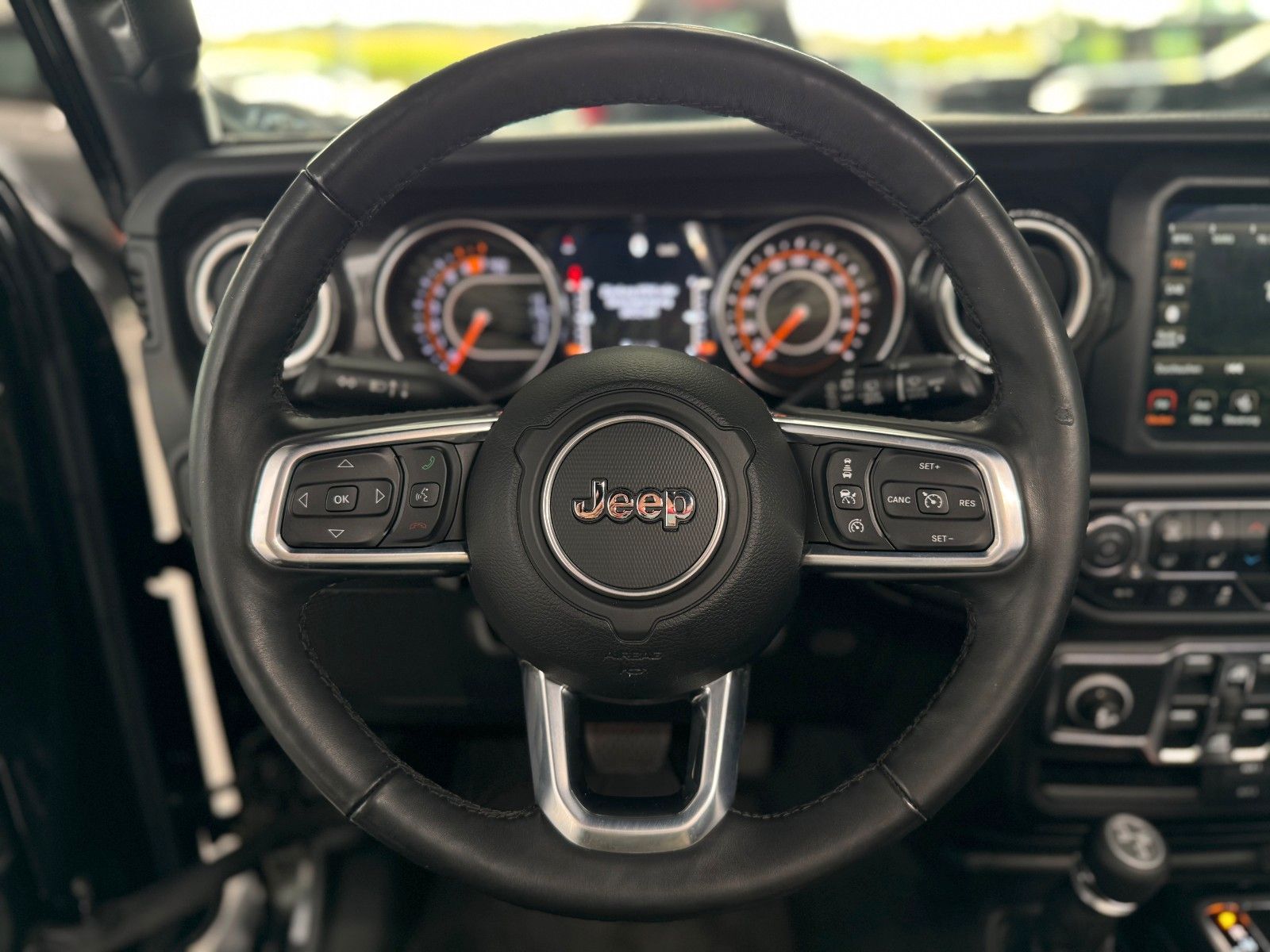 Fahrzeugabbildung Jeep Wrangler Unlimited 2.0 T-GDI Night Eagle Sky One