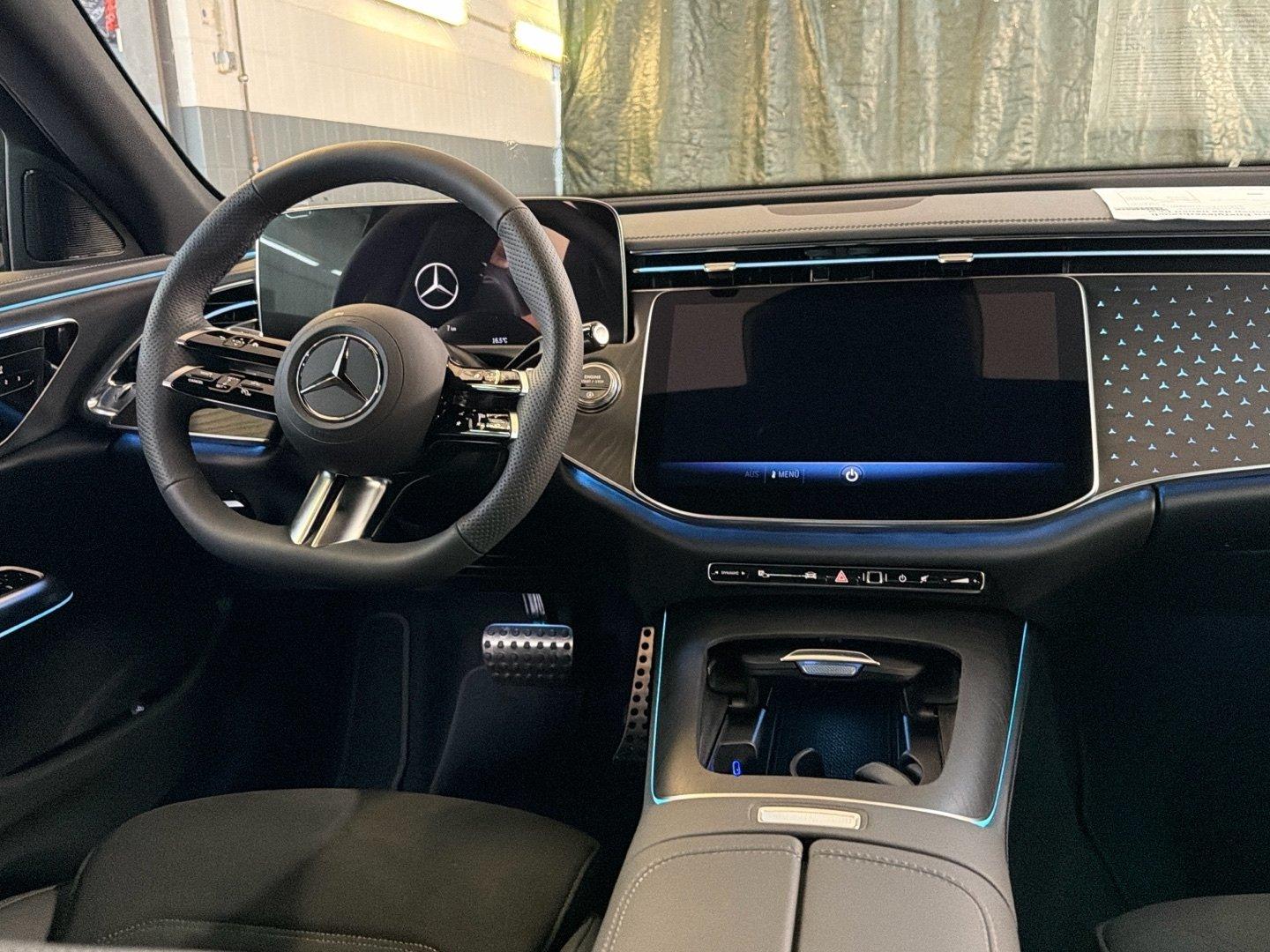 Mercedes-Benz E 220 d T AMG Night Pano DigitalLight 360°K. AHK