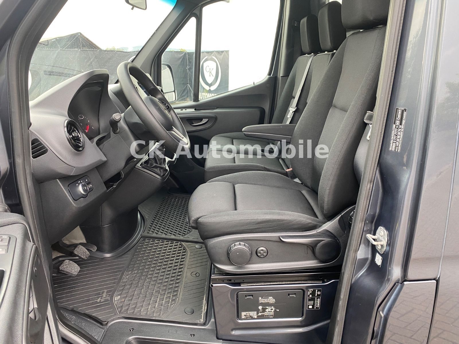 Fahrzeugabbildung Mercedes-Benz Sprinter III Kasten 214 H1L2/Navi/Klima/Kam/AHK