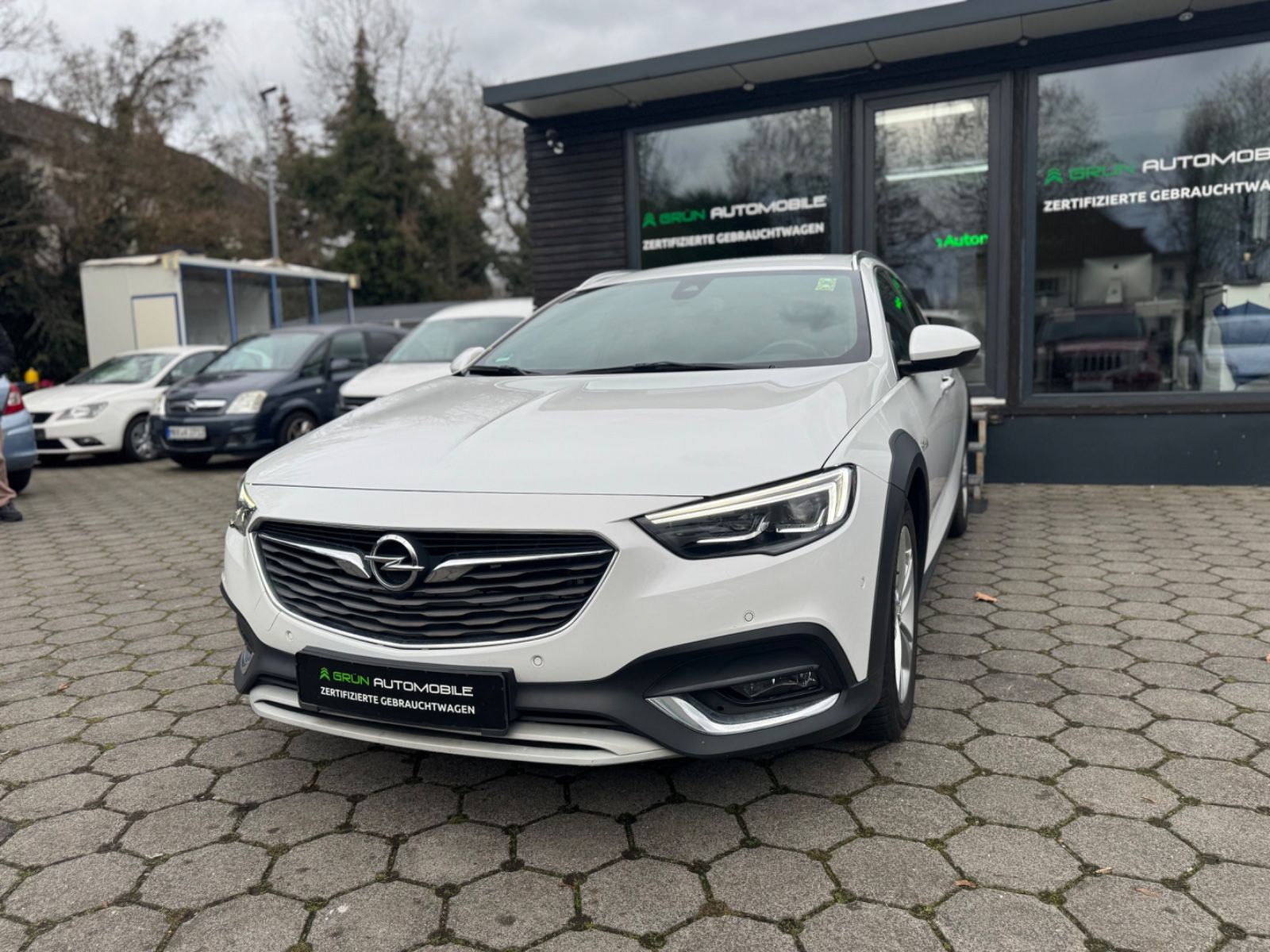 Fahrzeugabbildung Opel Insignia CT*VOLLAUSSTATTUNG*Leder*Keyless*HeadUp