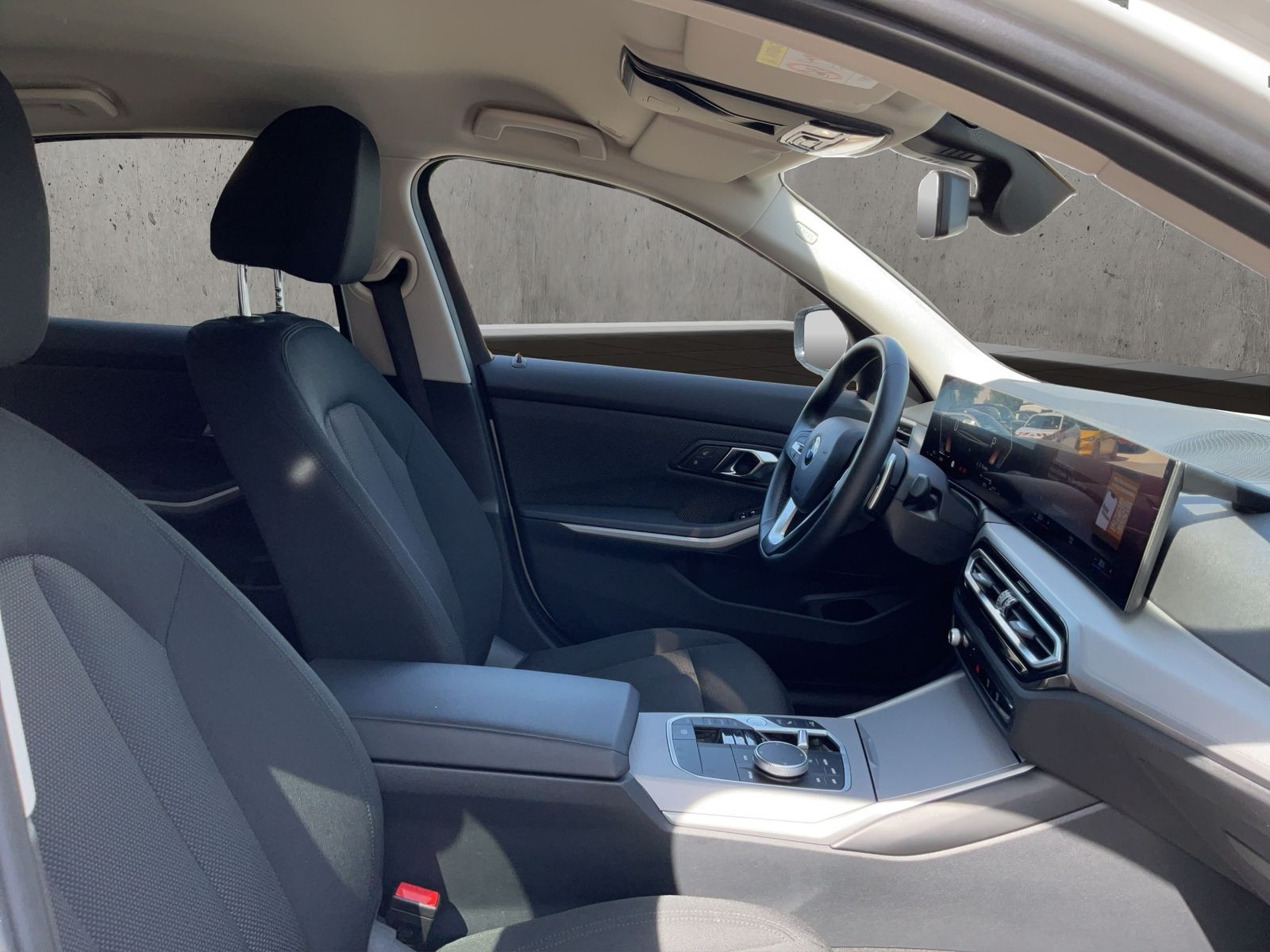 BMW 318i AUTOMATIK LIVE COCK PLUS DAB SHZ TEMPOMAT P foto 10