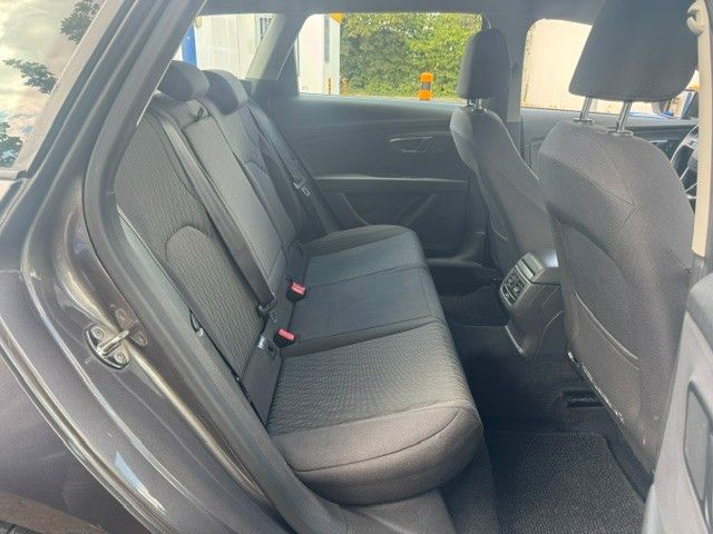 Fahrzeugabbildung SEAT Leon ST Style NAVI PDC MFL