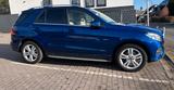 Mercedes-Benz GLE 400 4MATIC -  brilliantblau metallic, 1. Han - gebrauchte Mercedes-Benz GLE 400 aus dem Jahr 2017