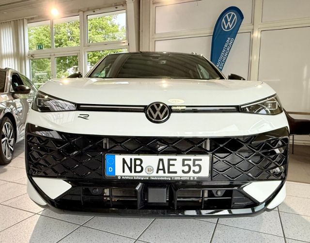 Fahrzeugabbildung Volkswagen T-ROC 1.5 eTSI DSG R-LINE IQ.LIGHT KESSY BLACK S