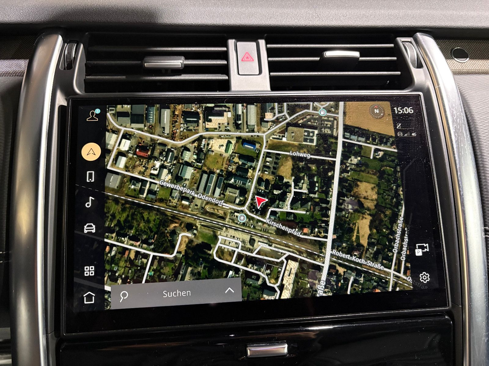 Fahrzeugabbildung Land Rover Discovery 5 R-Dynamic SE AWD/7-SITZER/360''KAM