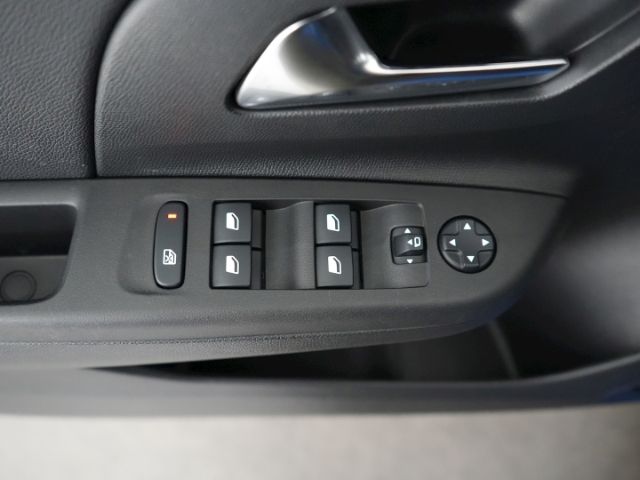 Corsa-e F GS LINE 50kWH AT+LED+NAVI+RÜCKFAHRKAME