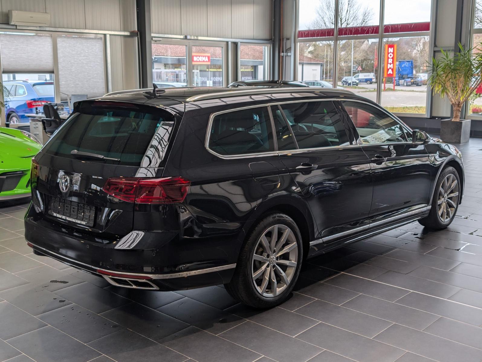 Volkswagen Passat Variant 2.0 TDI SCR DSG Elegance R-Line