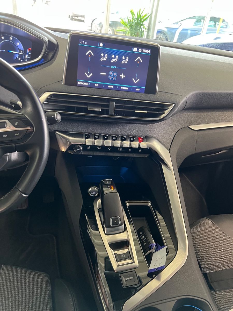 Fahrzeugabbildung Peugeot 3008 Allure