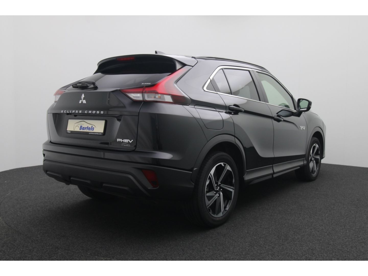 Fahrzeugabbildung Mitsubishi Eclipse Cross Basis Hybrid 4WD Rückfahrkamera