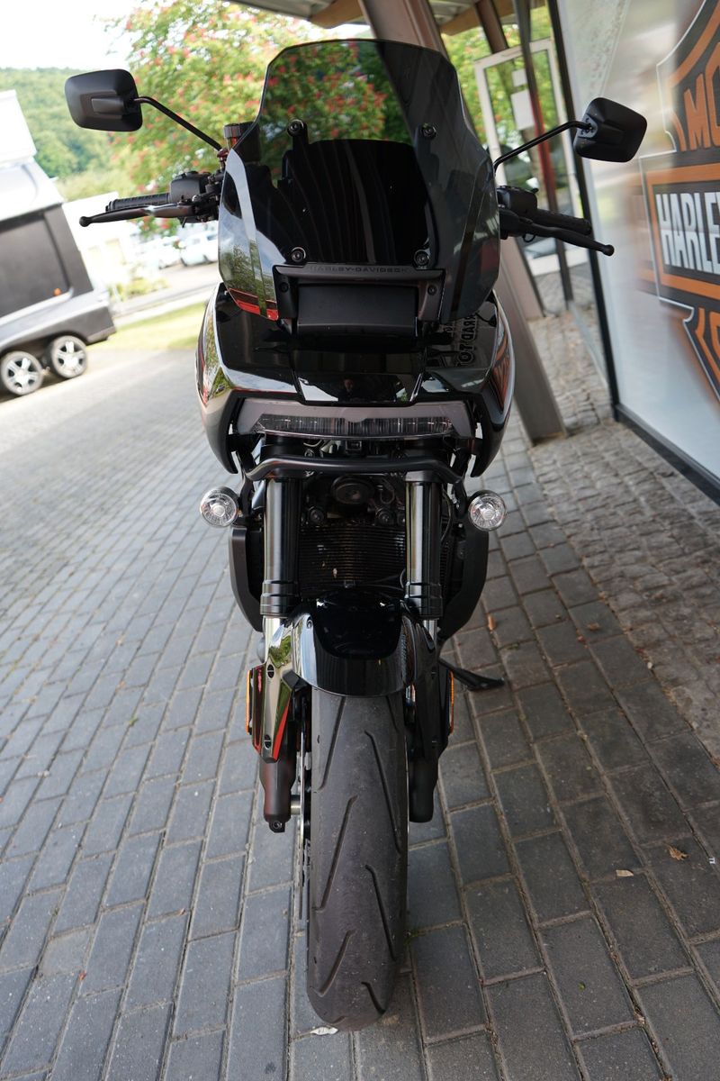 Fahrzeugabbildung Harley-Davidson Pan America 1250 ST-17 Zoll-Supermoto-Neuwertig