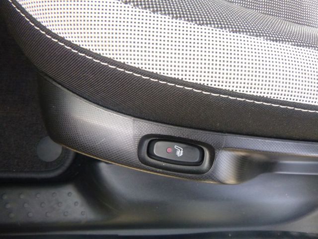 Fahrzeugabbildung Renault Twingo 1,0 SCe 65 Zen >35.300KM/Sitzheiz/Klima<