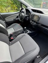 Toyota Yaris 1,0-l-VVT-i - - Toyota Yaris Gebrauchtwagen in Berlin