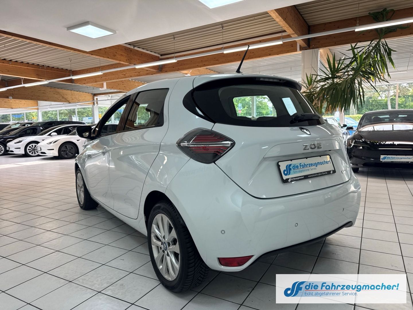 Fahrzeugabbildung Renault ZOE Experience R110 Navi Digitales Cockpit LED A