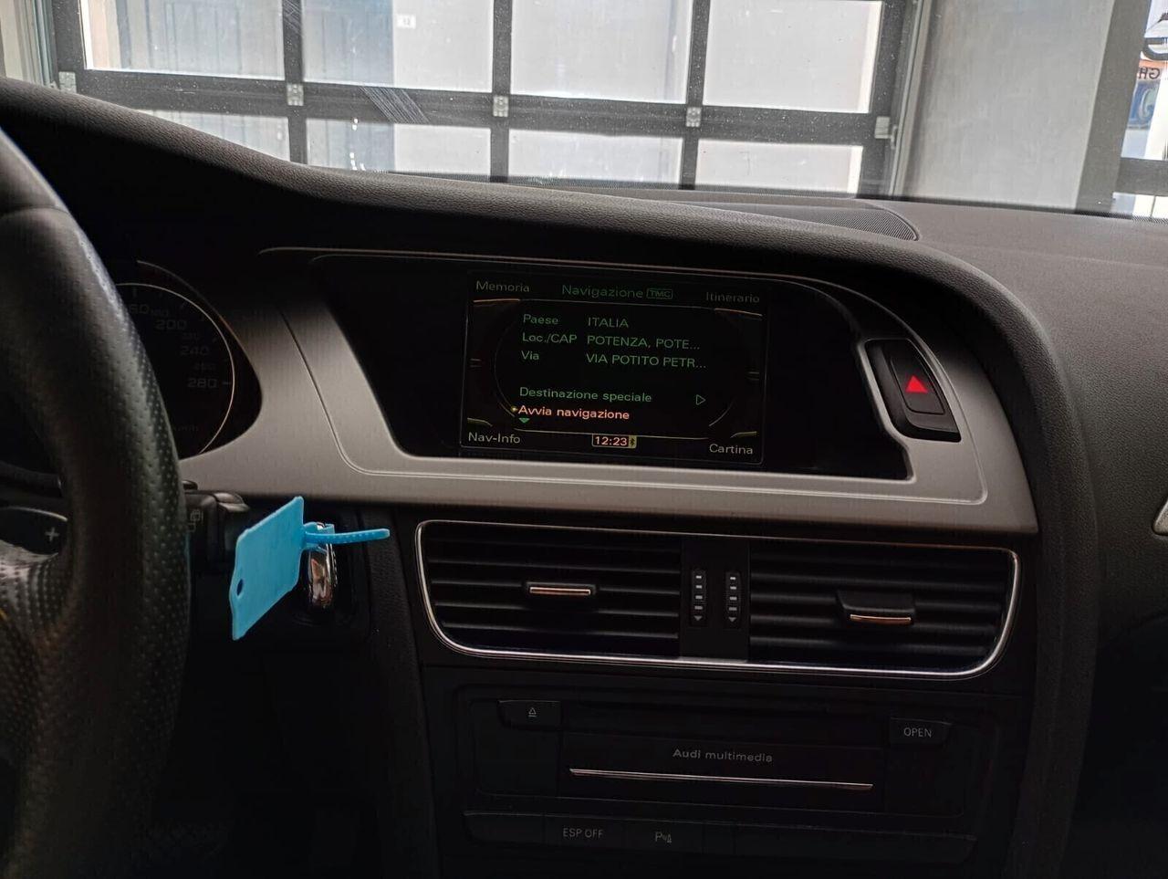 Audi A4 2009 — photo 15