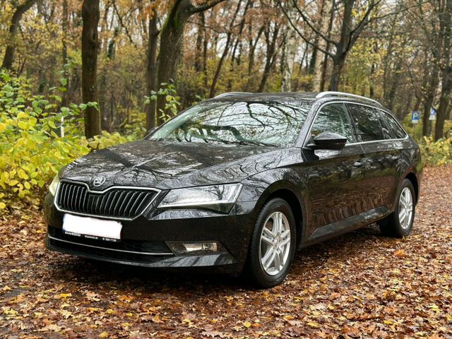 Skoda Superb 1.8 /AHK/Pano/Kamera/Led/TÜV