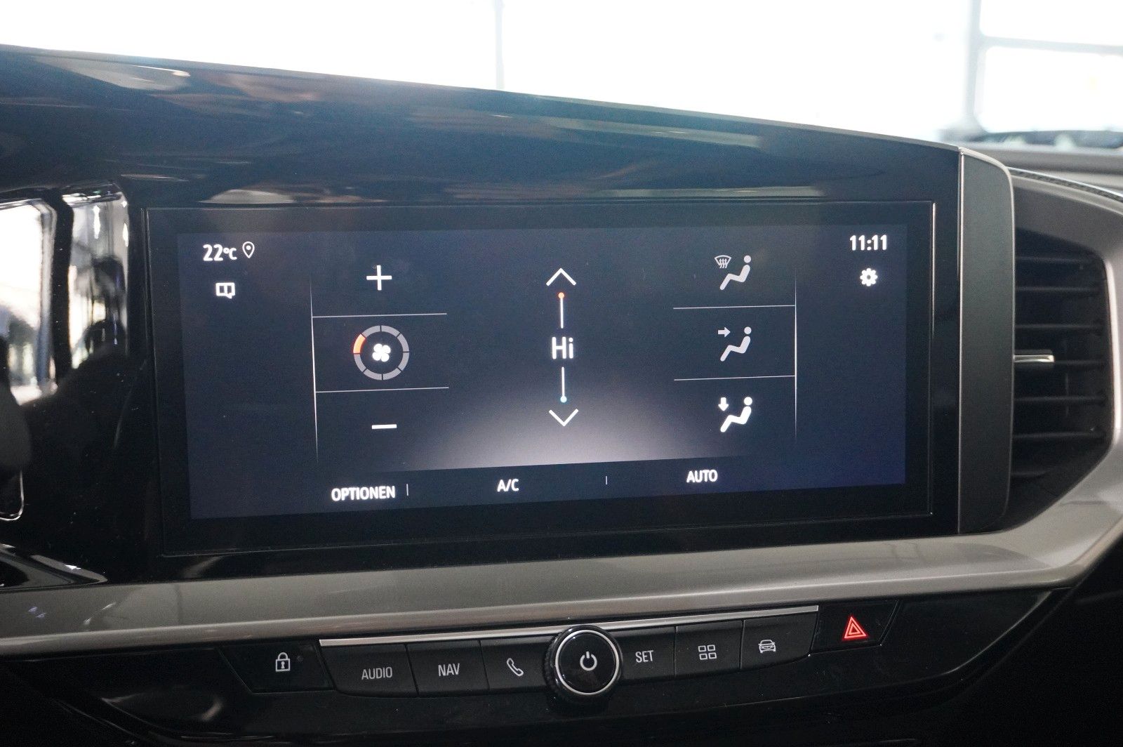 Fahrzeugabbildung Opel Mokka ELEGANCE 1.2T NAVI/LED/KAMERA/SPORT/DAB+