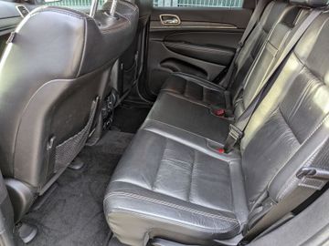 Jeep Grand Cherokee - 9