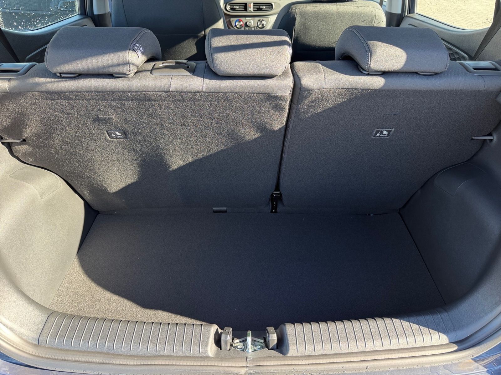 Fahrzeugabbildung Hyundai i10 1.0 Trend Navi Sitzheizung