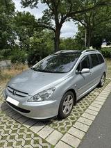 Peugeot 307 SW Premium NAVTECH ON BOARD 2.0 - Peugeot 307 Premium mit Benzin-Antrieb