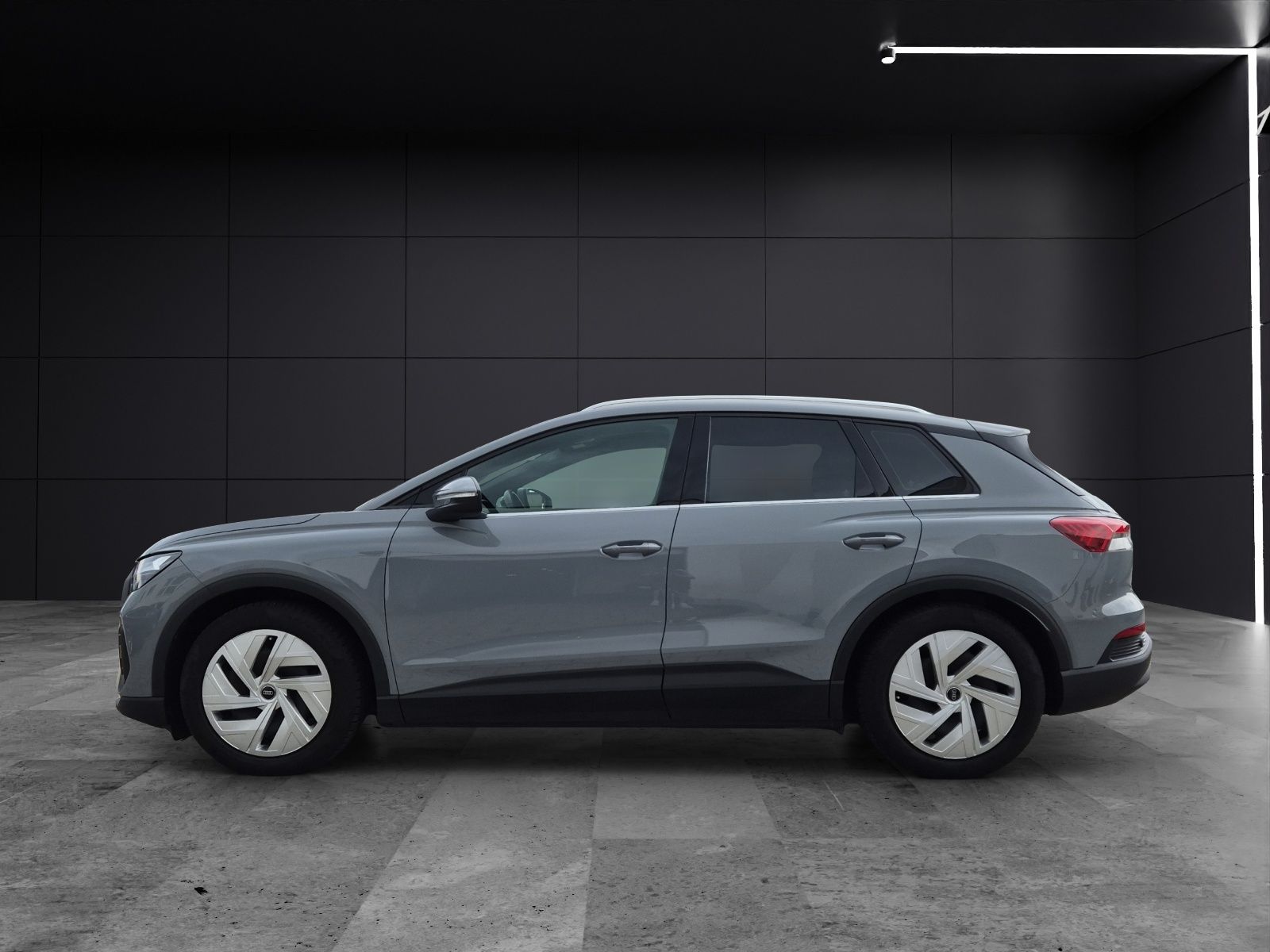 Fahrzeugabbildung Audi Q4 e-tron 45 e-tron quattro LED Naviplus AVC ACC