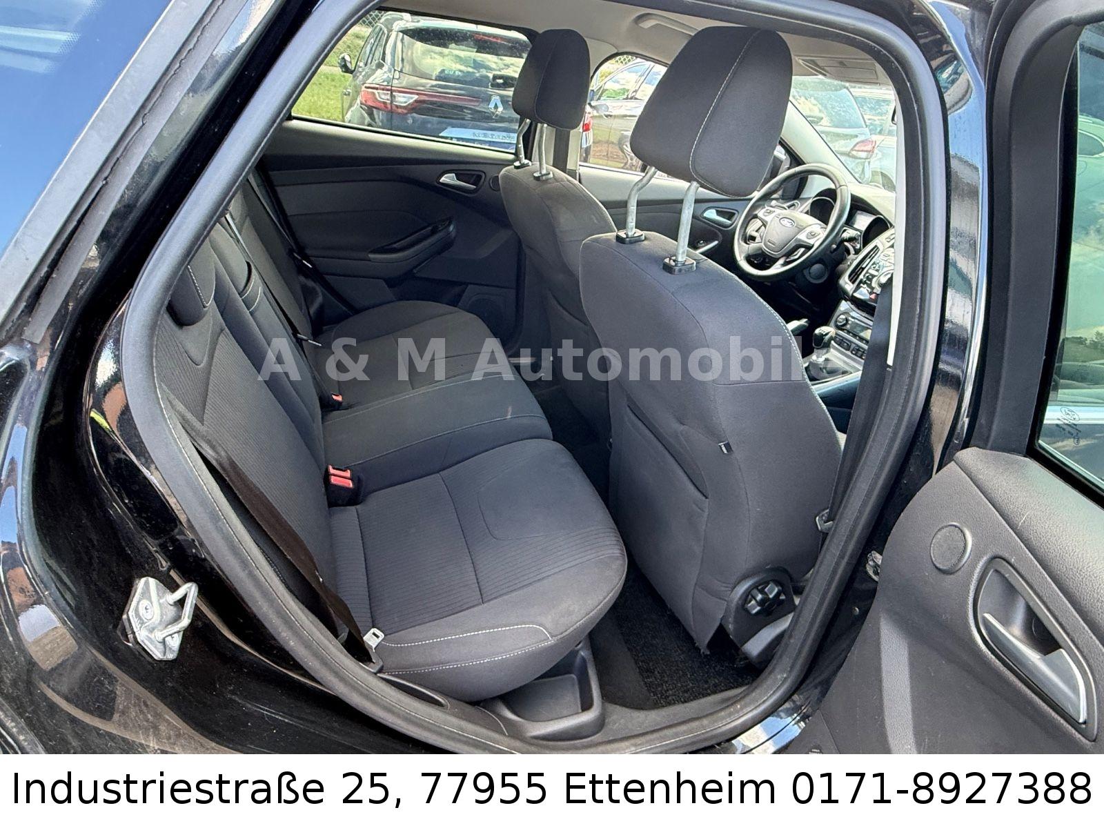 Ford Focus 2012 — photo 9