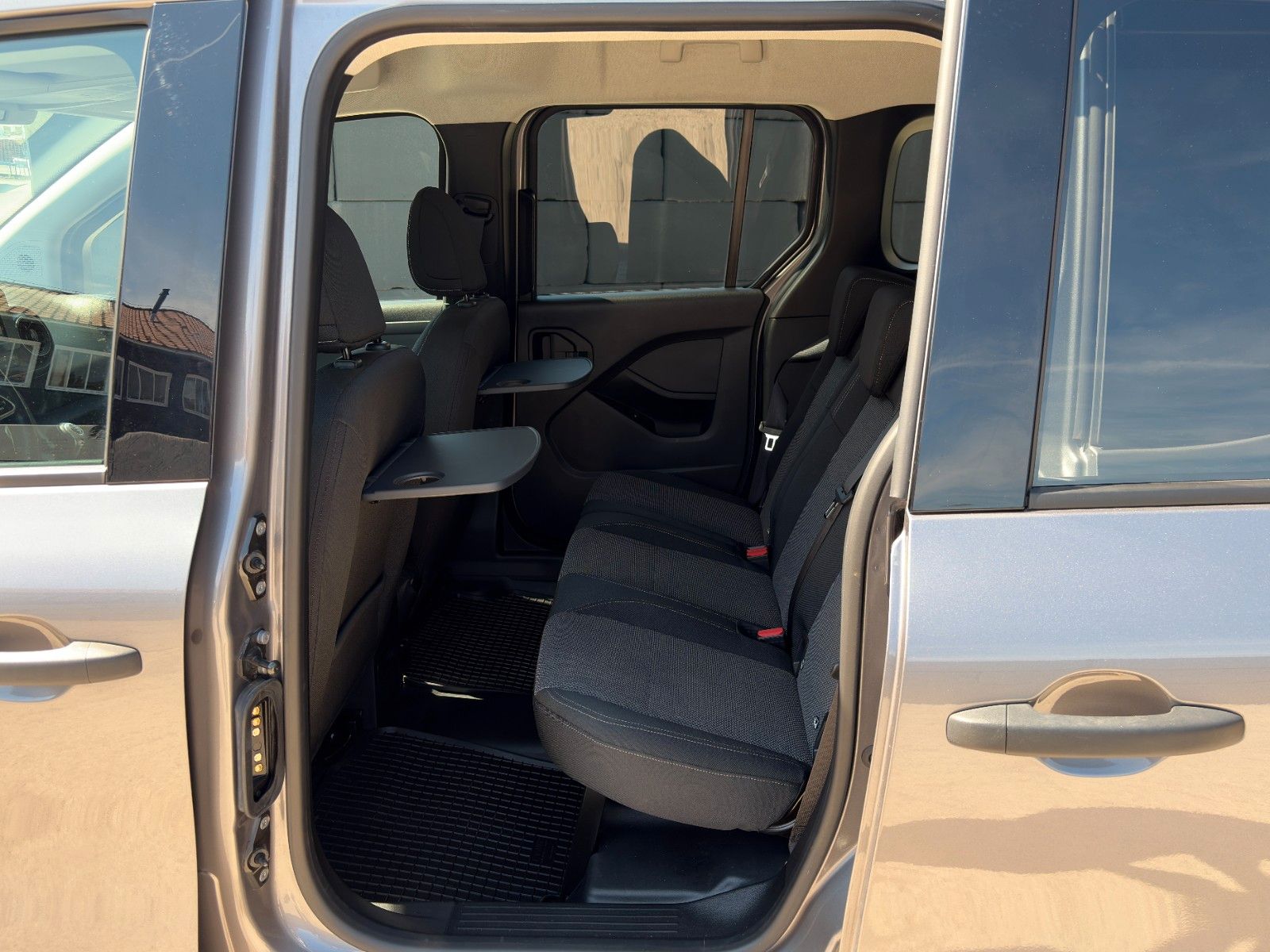 Fahrzeugabbildung Mercedes-Benz Citan Tourer 113 LED Temp. NAV CAM SHZ CarPlay