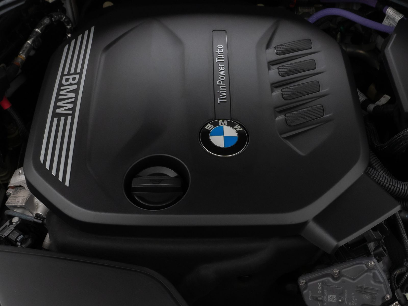 Fahrzeugabbildung BMW 520d Kamera Leder HiFi Sport AHK Alarm Parkassis