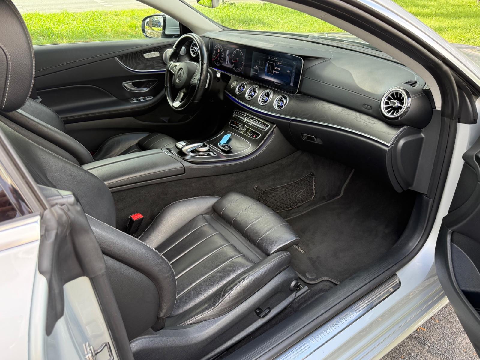 Mercedes-Benz E 200 Coupe Avantgarde / Widescreen Cockpit/EU6