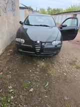 Alfa Romeo 147 - Alfa Romeo 147 aus 2000