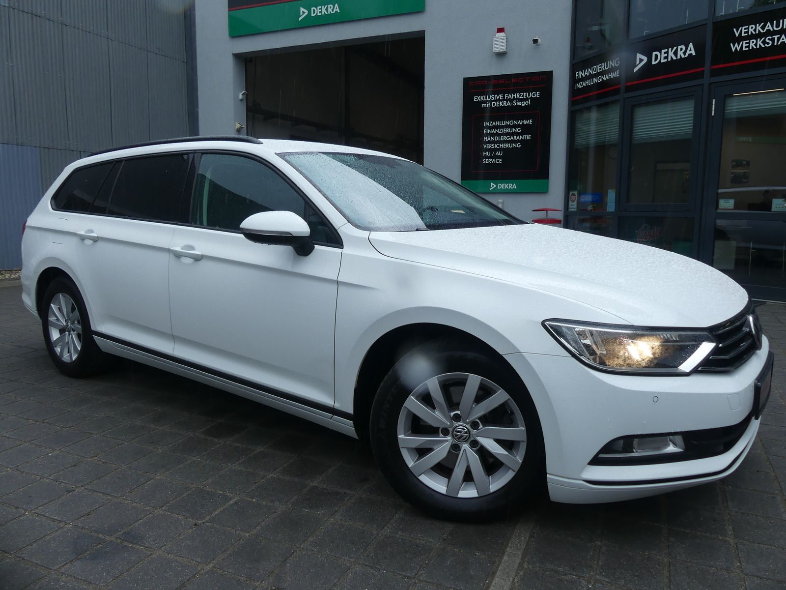VW Passat Variant 2.0 TDi Trend. 1.HAND/ NAVI/ACC/A