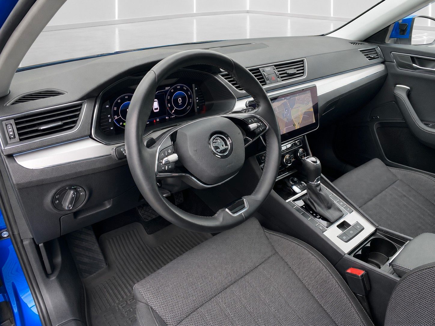 Skoda Superb Combi 2.0 TDI DSG Style*Mega-Ausstattung* foto 20