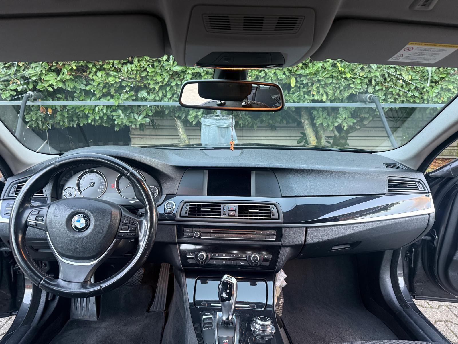 BMW 520 2012 — photo 10