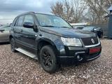 Suzuki Grand Vitara 2.0 Club - Suzuki Grand Vitara Club mit Benzin-Antrieb