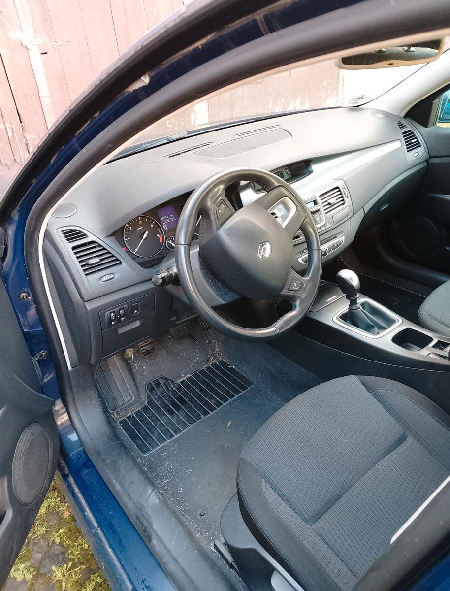 Renault Laguna 2008 — photo 13