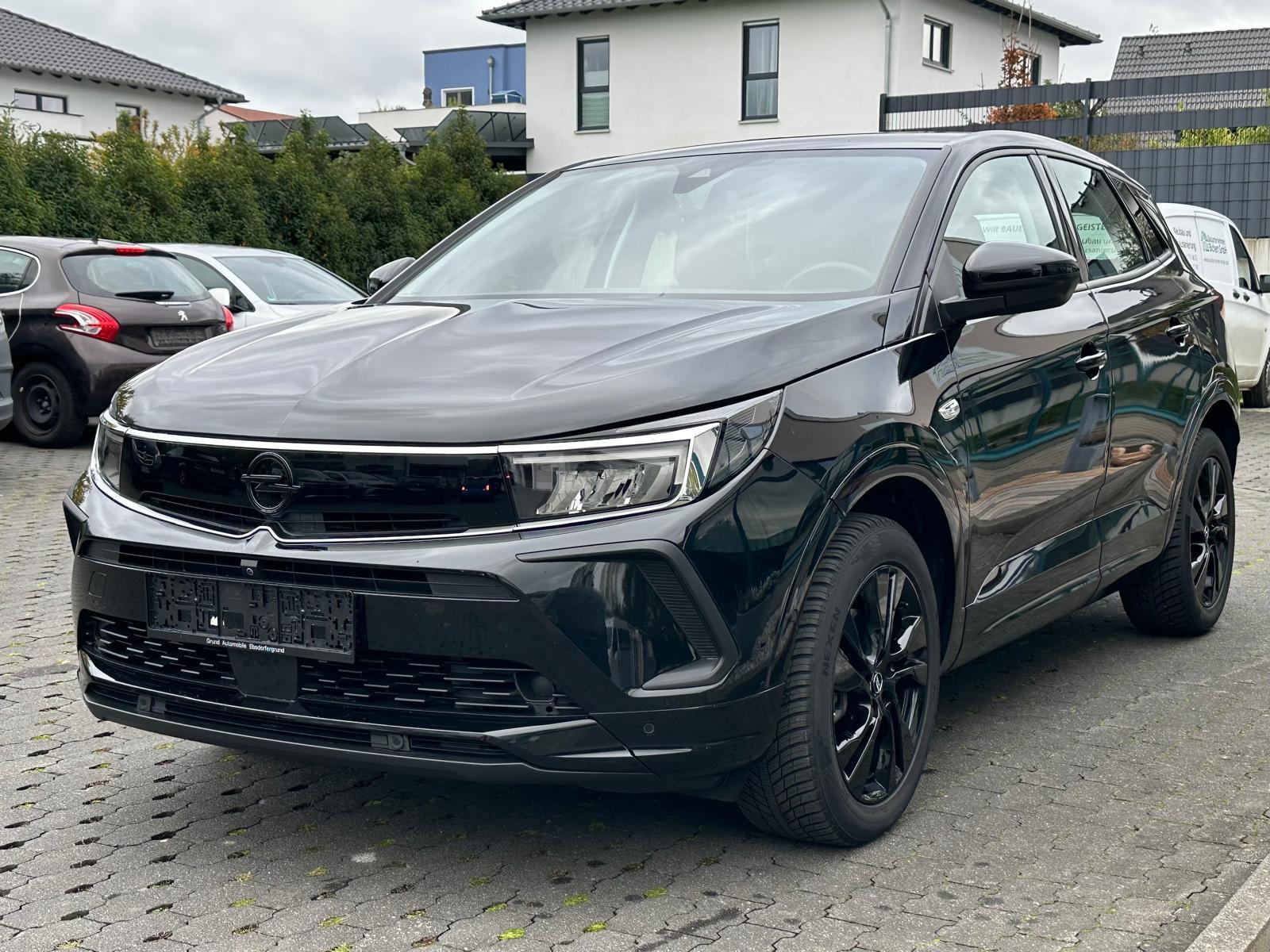 Opel Grandland 1.2 GS Line VIRTUAL+LED+KAM+TEMPO+SHZ+