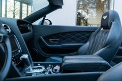 BENTLEY Continental GT 4.0 V8 S 4WD/ SPORT AGA/ MASSAGE BENTLEY Continental GT 4.0 V8 S 4WD/ SPORT AGA/ MASSAGE