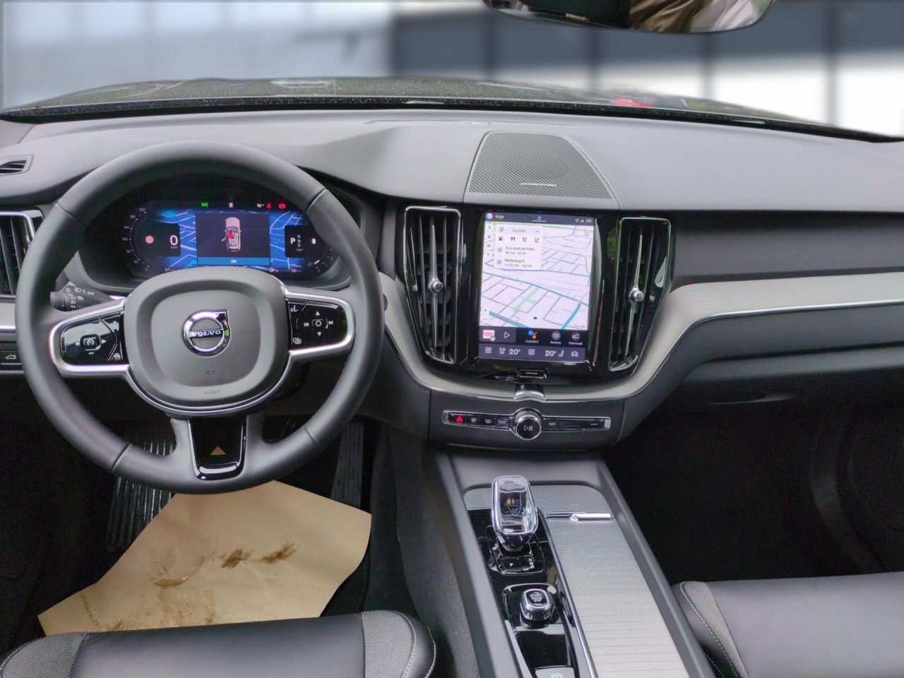 Volvo XC 60 Plus Dark AWD foto 20
