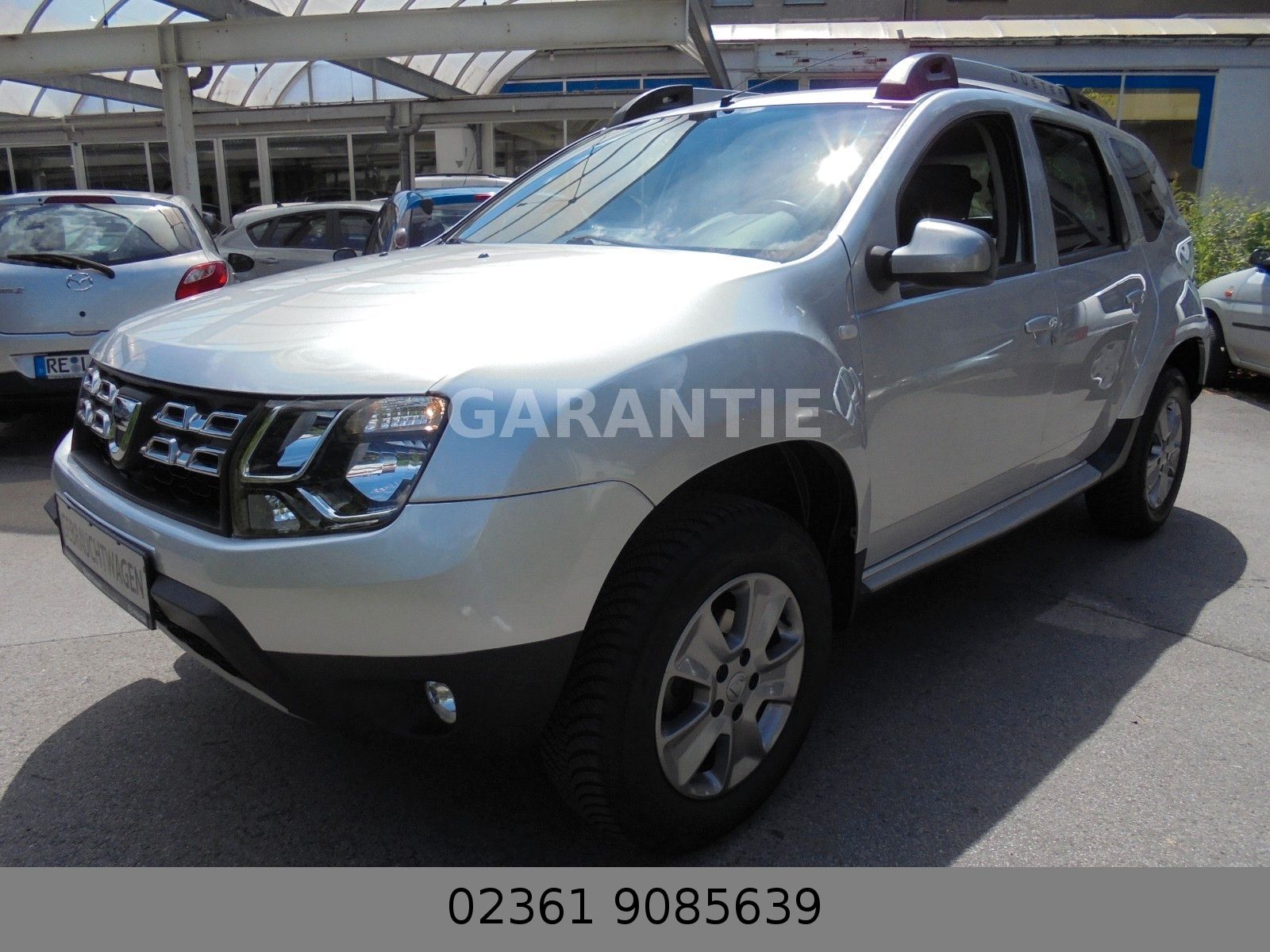 Fahrzeugabbildung Dacia Duster 1.6 Celebration 4x2 Klima/Navi/PDC/A H K/