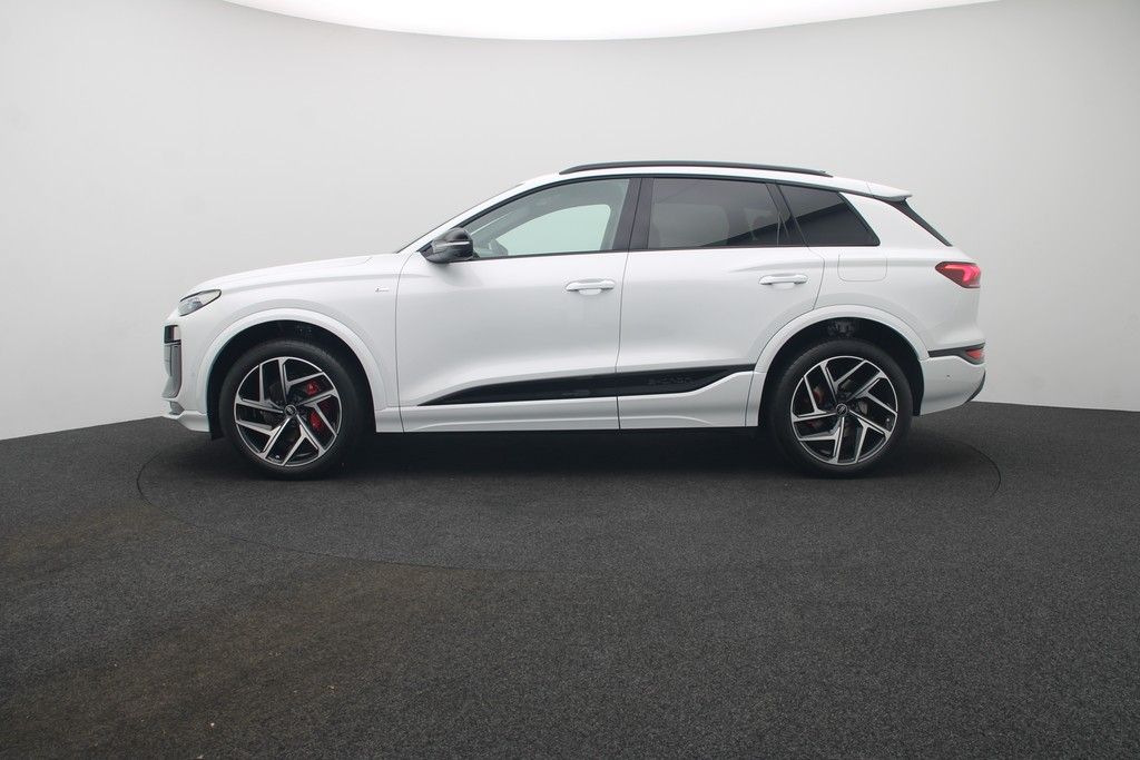 Audi Q6 SUV e-tron performance 225 kW AHK, Tech pro, imagem 2
