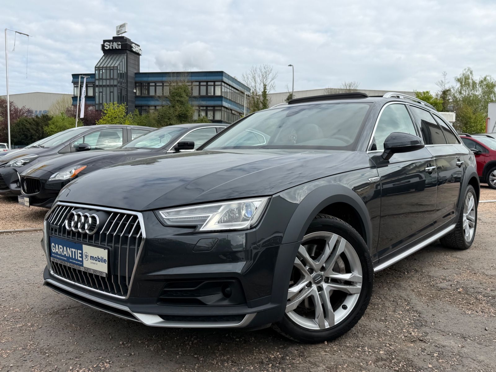 AUDI A4 Allroad quattro 45 TFSI 180 KW / Pano /