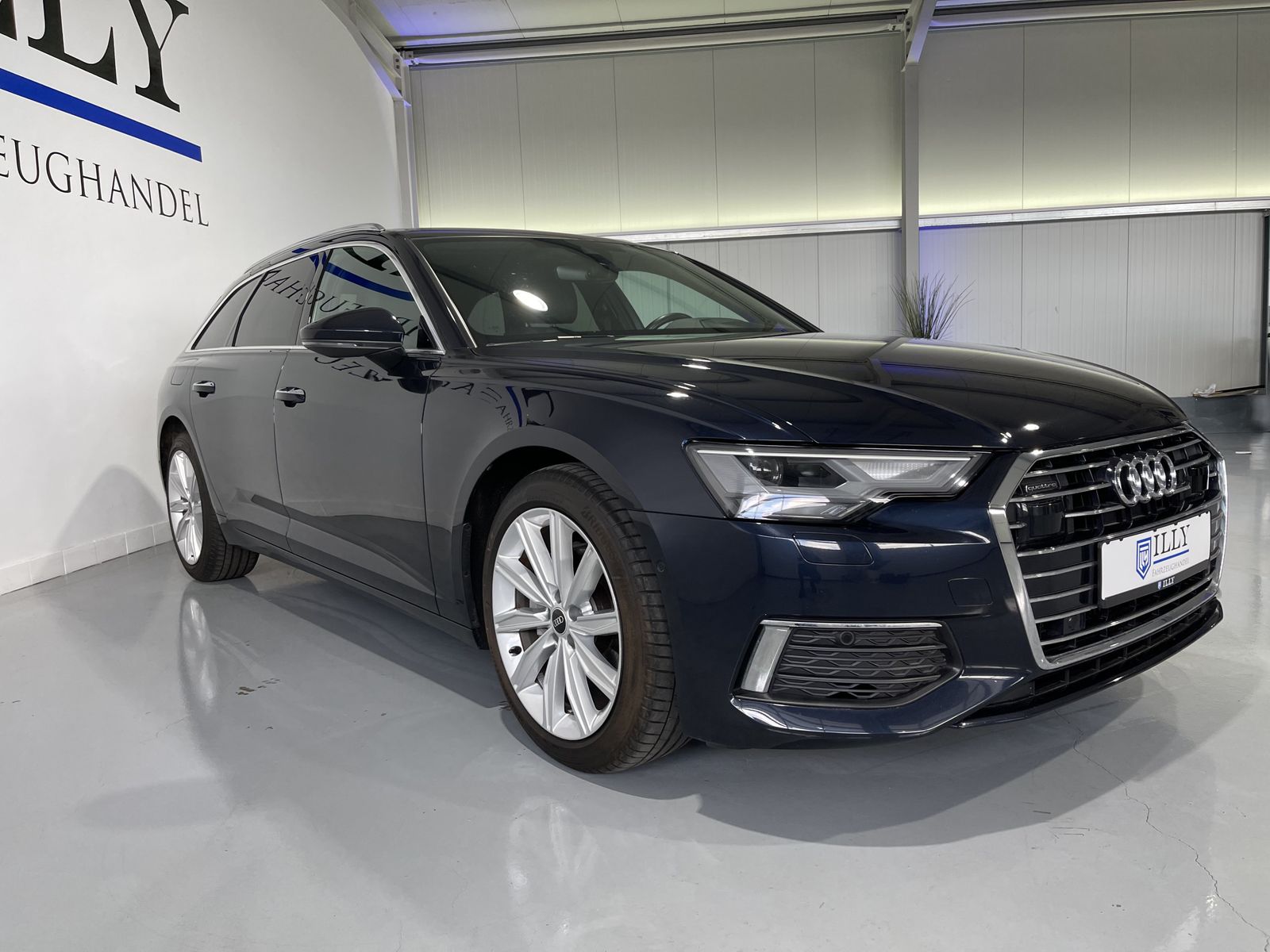 Fahrzeugabbildung Audi A6 40 TDI*Quattro*Anschlussgarantie 06.2027*Pano