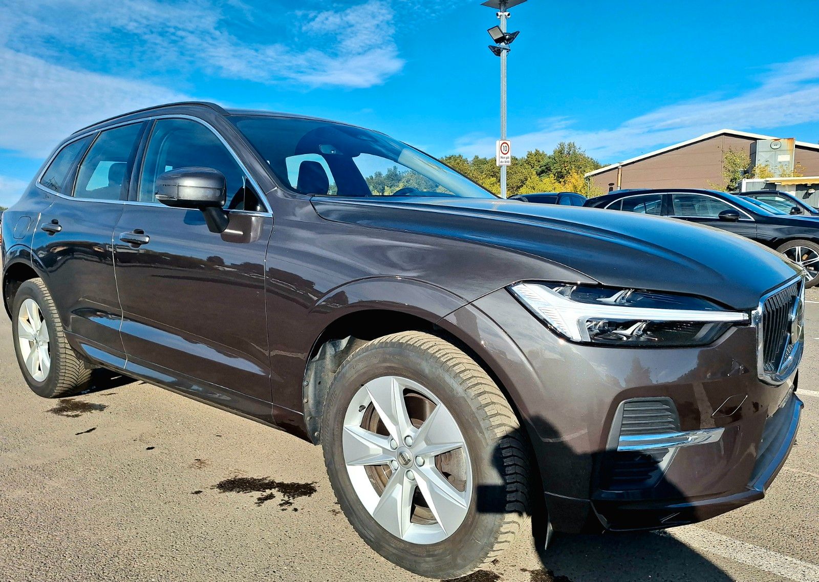 Volvo XC60*B4*Core 2WD*Nav*Leder*LED*SHZ*Cam-PDC imagem 2