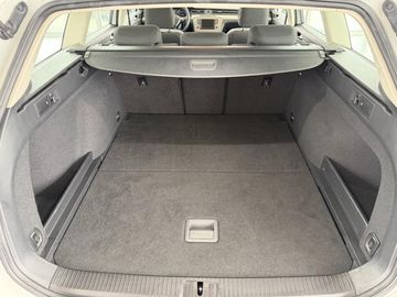 Volkswagen Passat Variant - 5