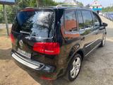 Volkswagen Touran Highline*Panorama*Rü-Kamera*7Sitze*Navi - VW Touran Gebrauchtwagen in München